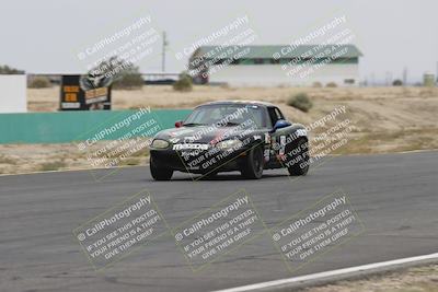 media/Jun-01-2025-CalClub SCCA (Sun) [[eae223c5dd]]/Group 5/Race (Front Straight)/